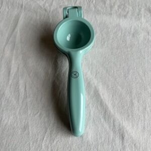 Martha Stewart Cast Aluminum Citrus Squeezer Effortless Citrus Juice Extraction